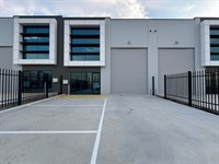 23 Gawan Loop/17-21 Gawan Loop, Coburg North