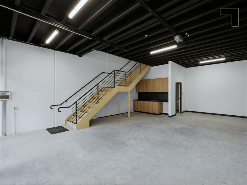 Unit 39 (Open Mezz/Warehouse)/119 Chesterville Road, Moorabbin