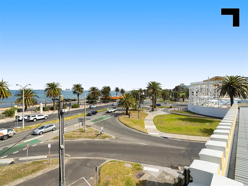 4 Marine Parade, St Kilda