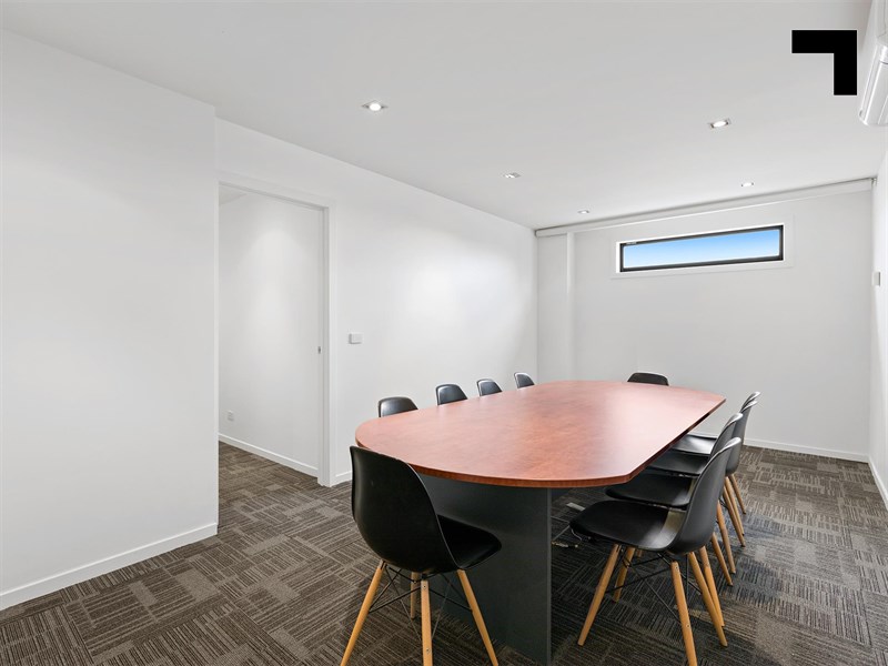 21 Clements Avenue, Bundoora