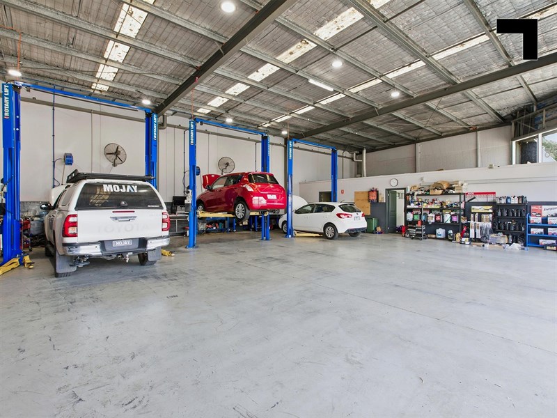 398-400 Ferntree Gully Road, Notting Hill