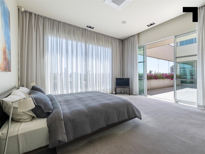 67 Wellington Street, St Kilda