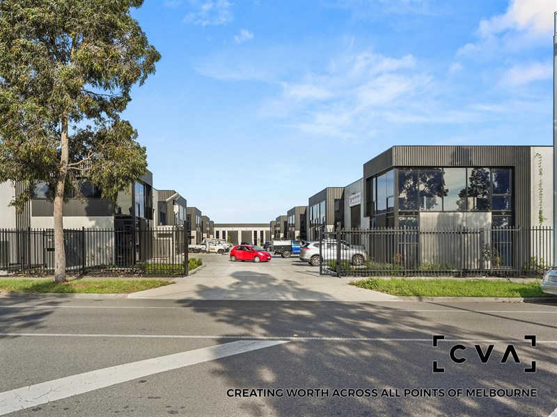 9 & 10/30 Willandra Drive, Epping