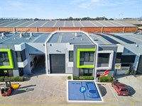 33/105 Cochranes Road, Moorabbin