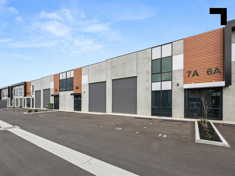 15A/36 Hume Road, Laverton North