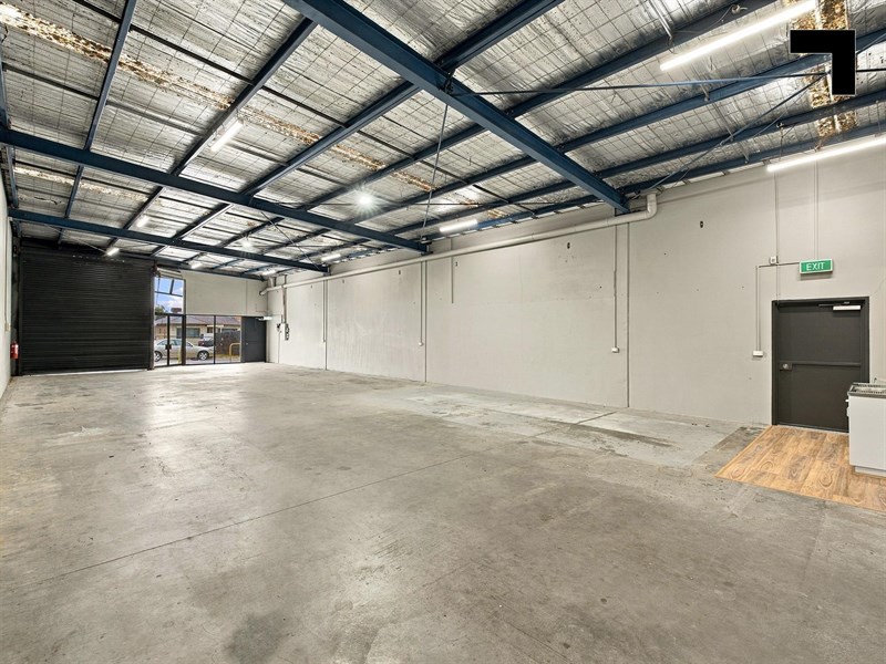 43 Moore Road, Airport West