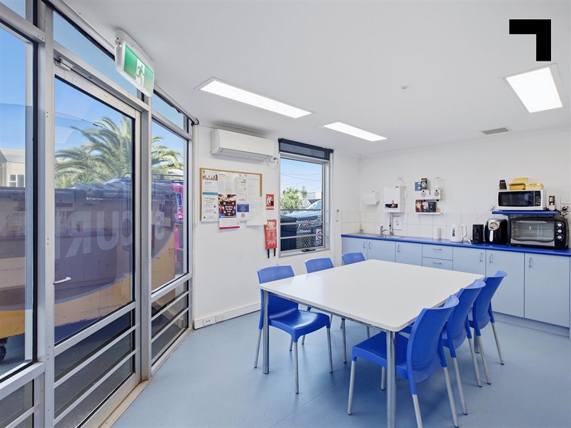 57 Slater Parade, Keilor East