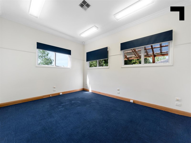 25 Mountainview Road, Nunawading